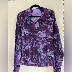 Athleta Pullover 1/4 zip with thumb holes